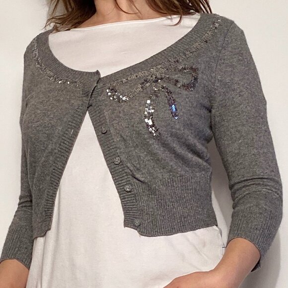 Vintage Y2K Forever 21 Grey Cropped Angora Shrug Cardigan w Sequin Bow! Medium - Picture 8 of 11